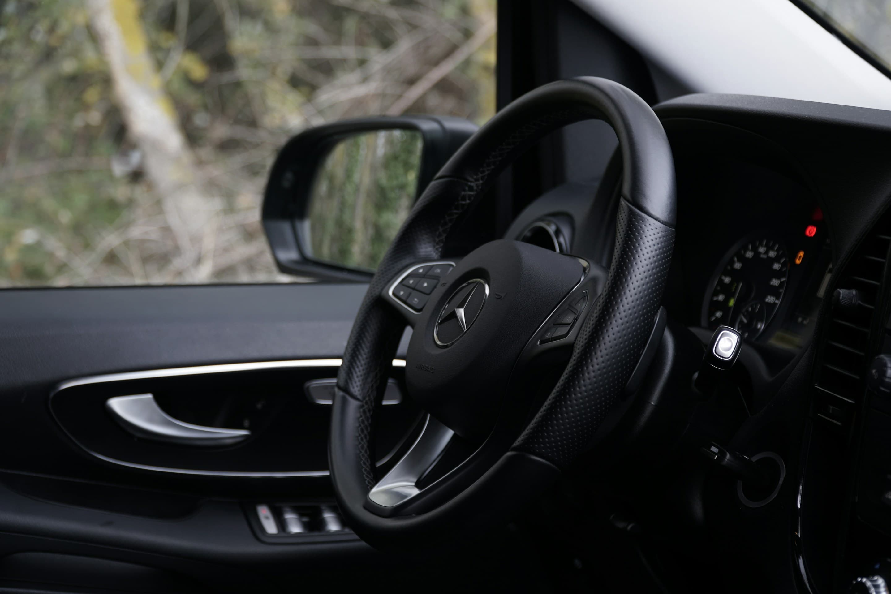 Private Transfers Across Greece – Travel in Comfort, Safety, and Style